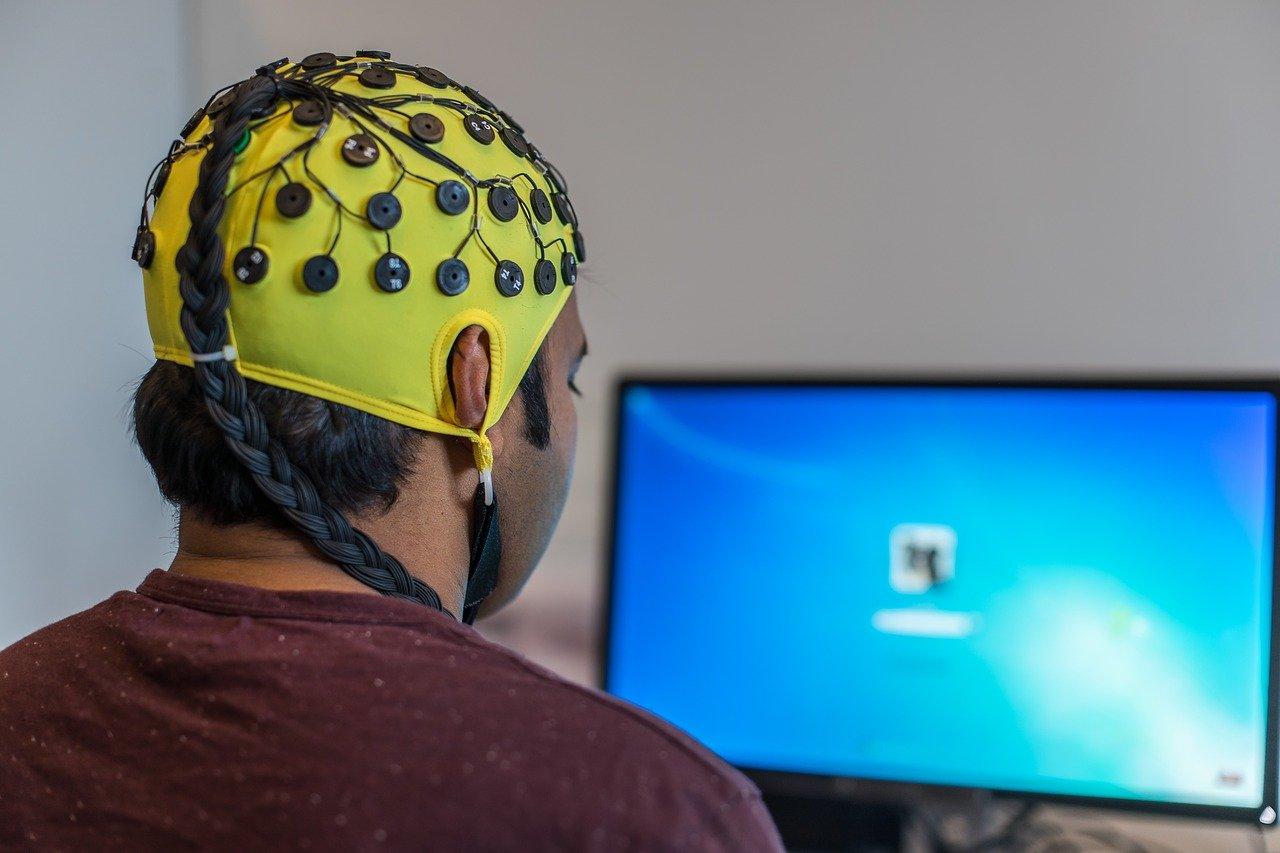 Interfaces cérebro-máquina prometem uma vida social virtual para todos - O PETRÓLEO