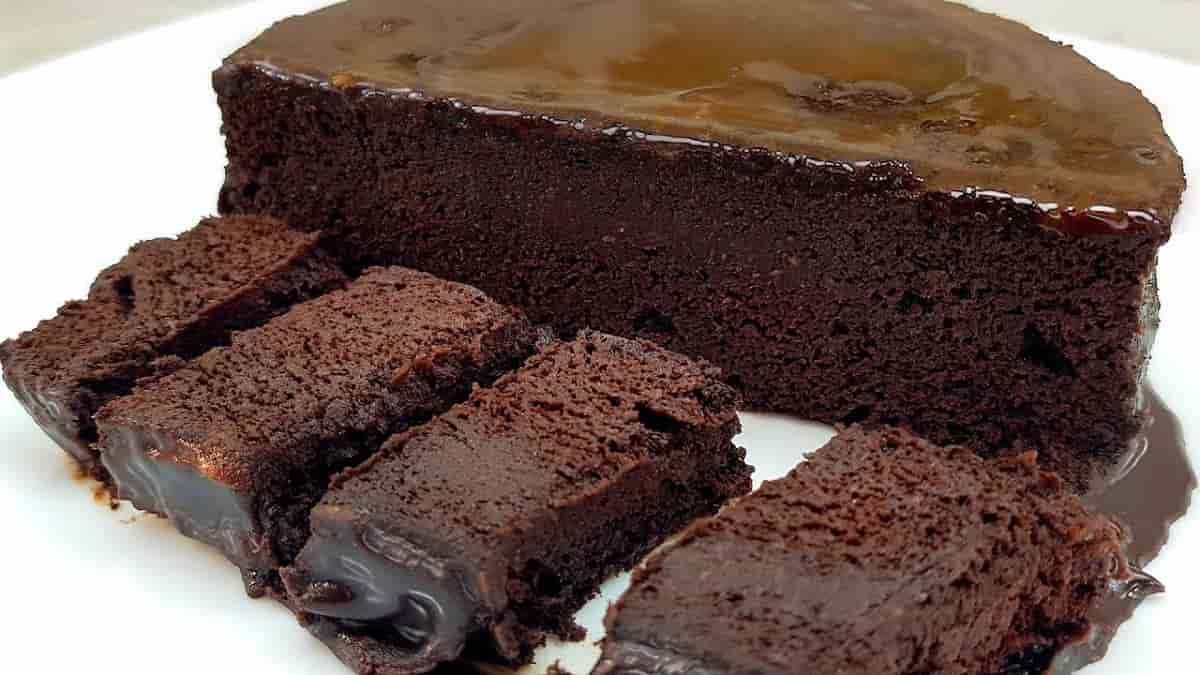 Como fazer um bolo de chocolate sem açúcar?