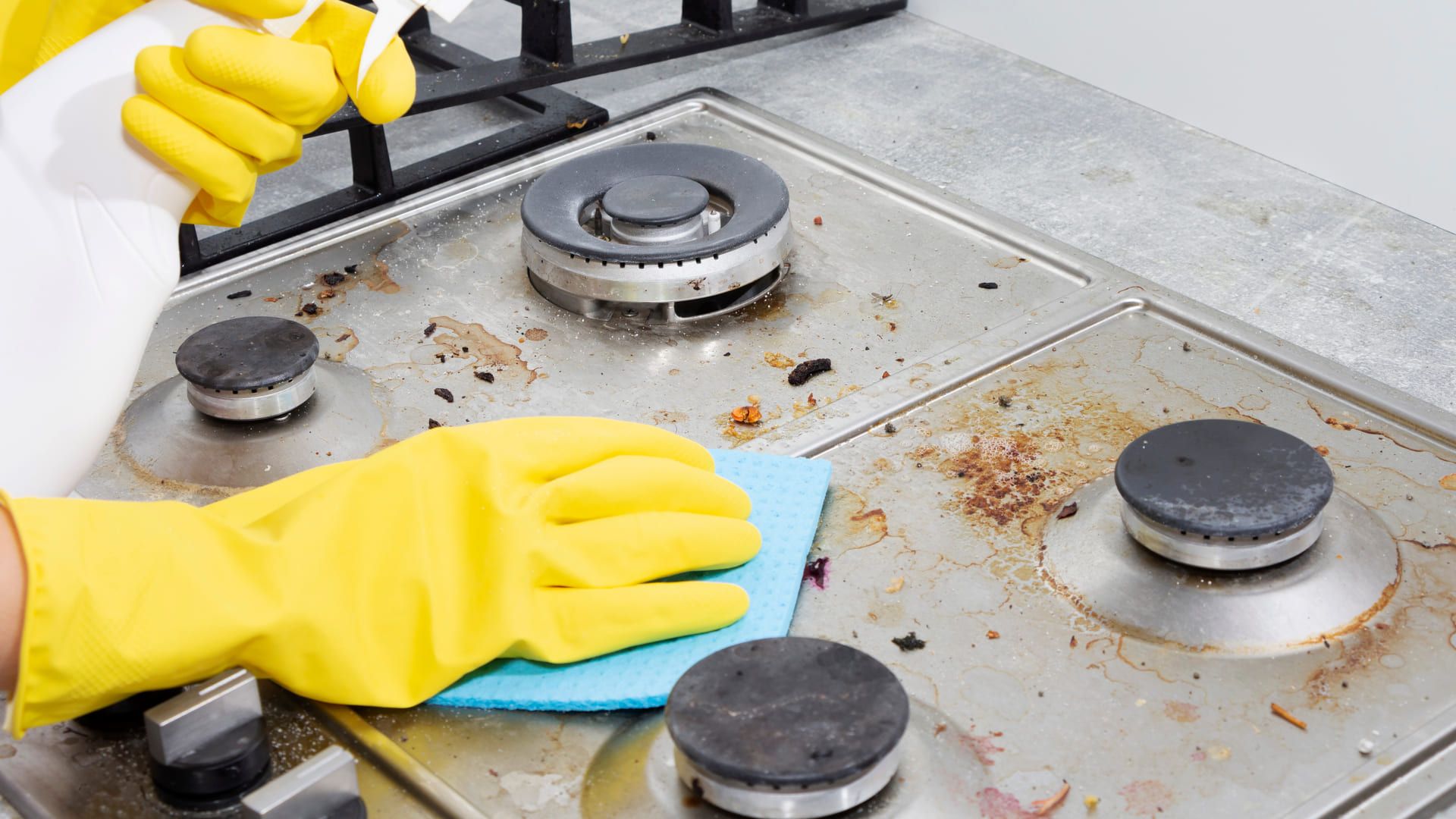 Esses truques caseiros farão você limpar seu fogão sem trabalho