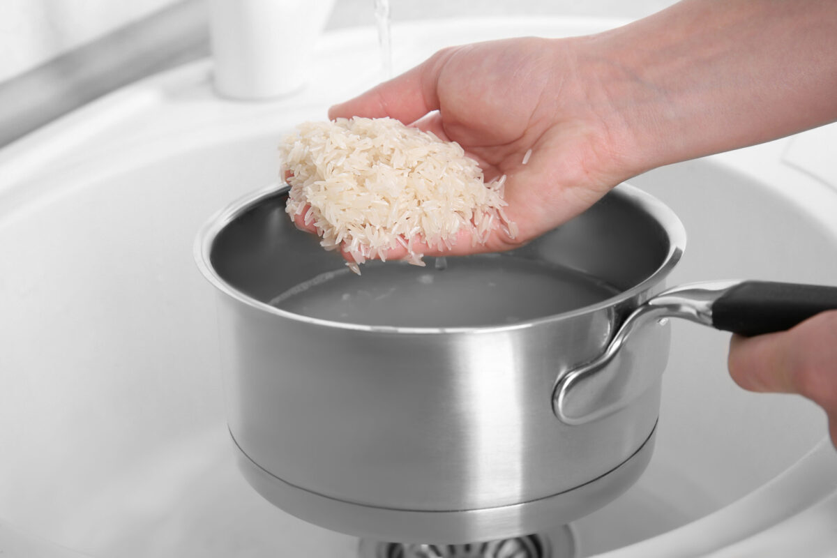 Você deve lavar o arroz antes de cozinhar? Cozinhe arroz fofo sempre