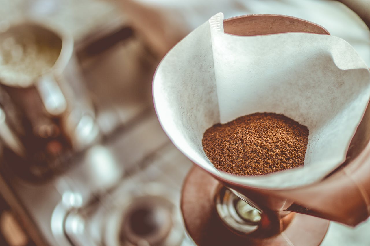 Saiba 6 coisas que você pode limpar com a borra de café