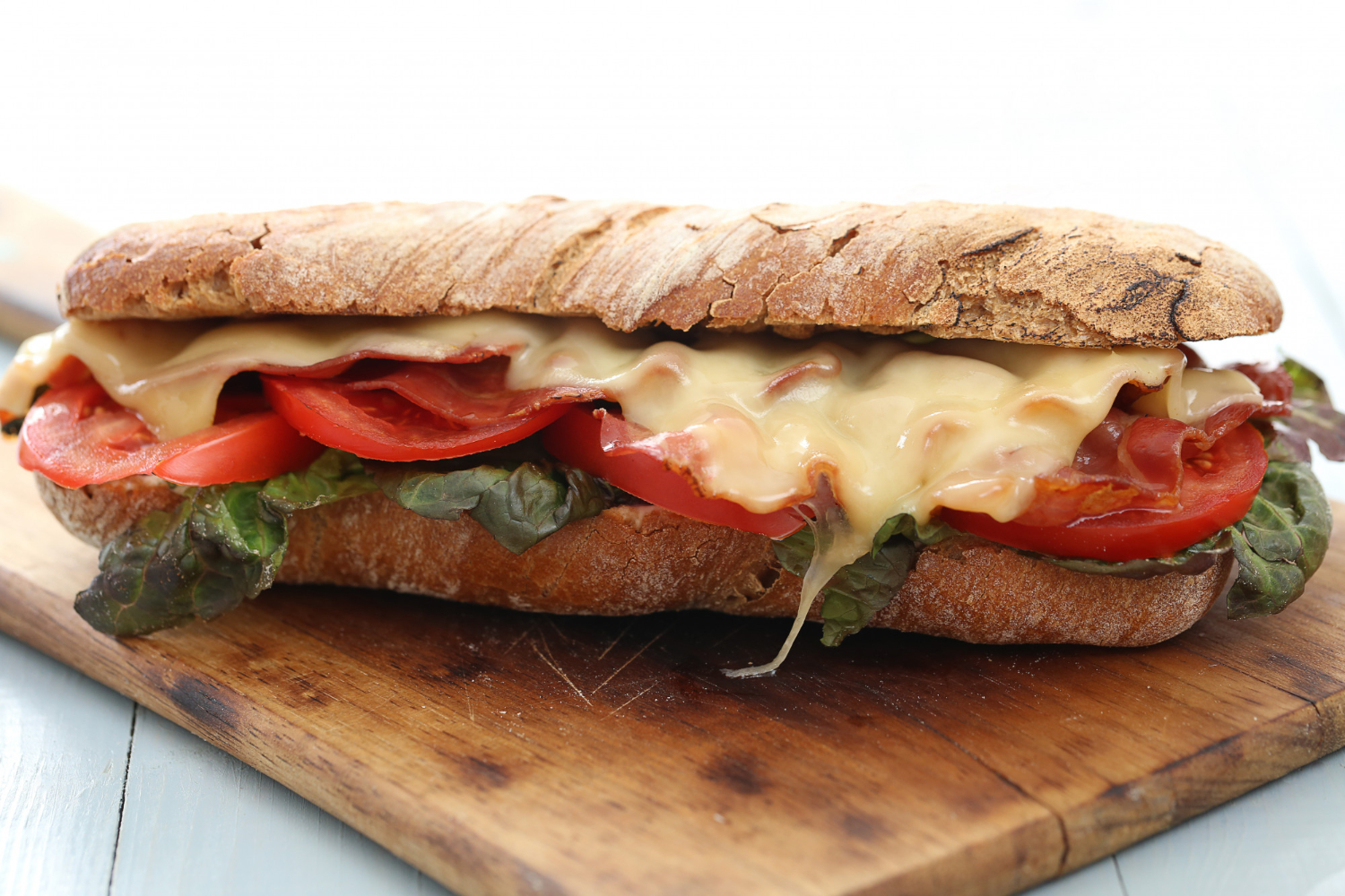 sanduíche de queijo e tomate: a receita com que combina