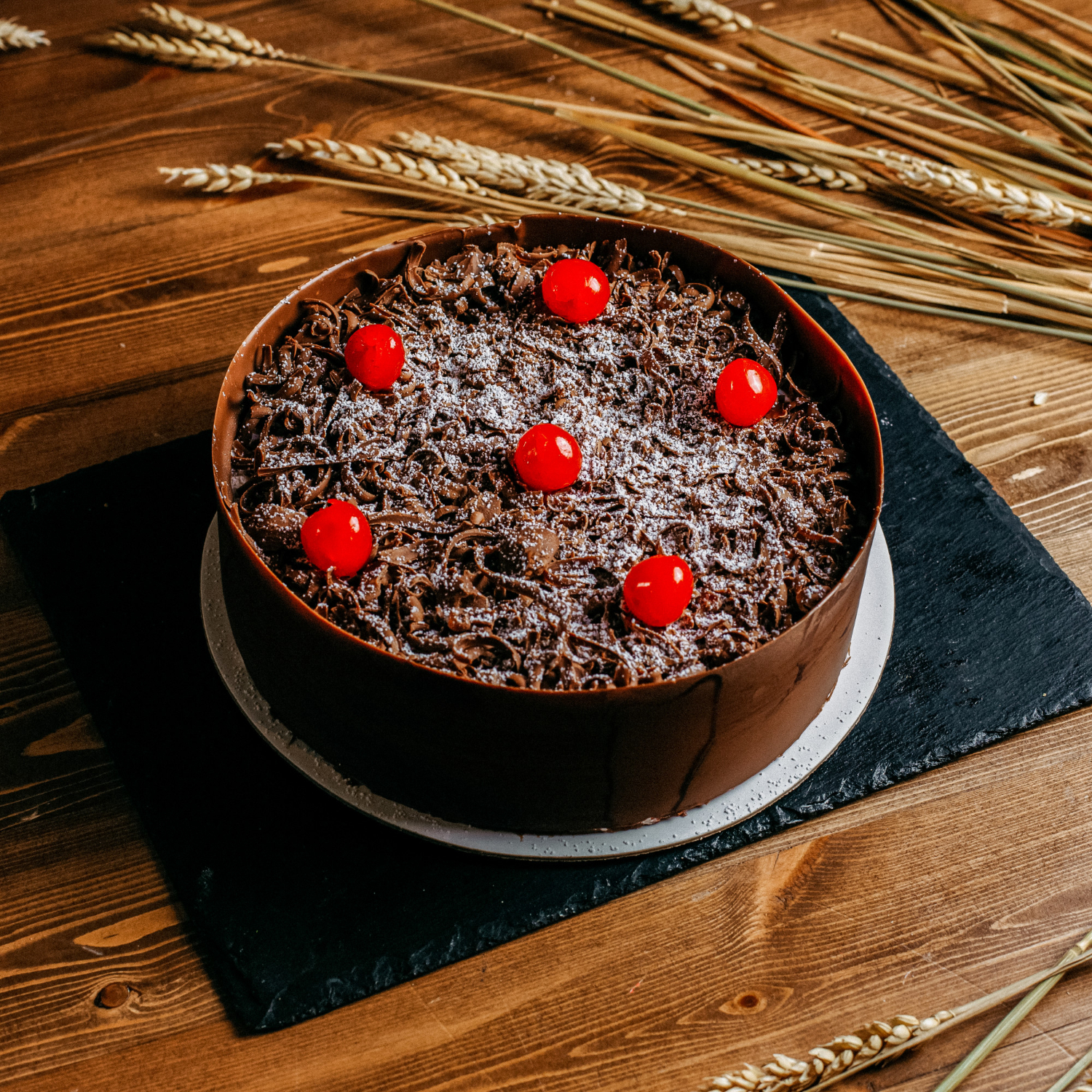 Receita de bolo Floresta Negra: prepare em casa o lanche de chocolate e cereja favorito 