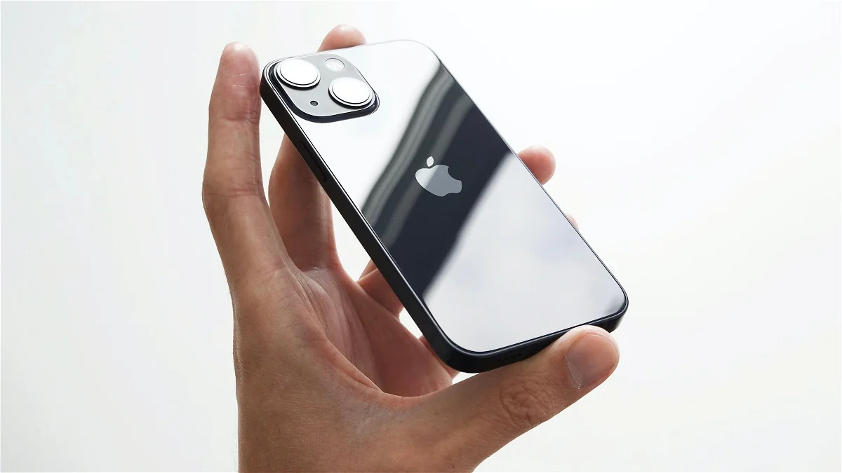 iPhone 13 mini está entre os dispositivos que a Apple descontinuou