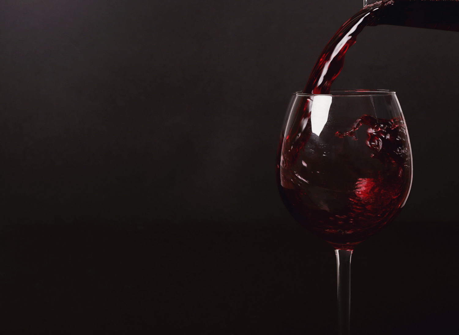Como abrir uma garrafa de vinho sem abridor; o método ideal
