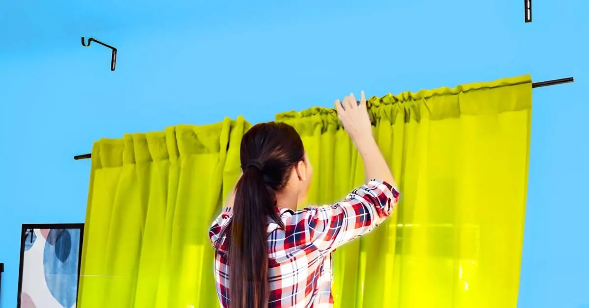 5 dicas para encurtar cortinas muito compridas em casa sem máquina de costura