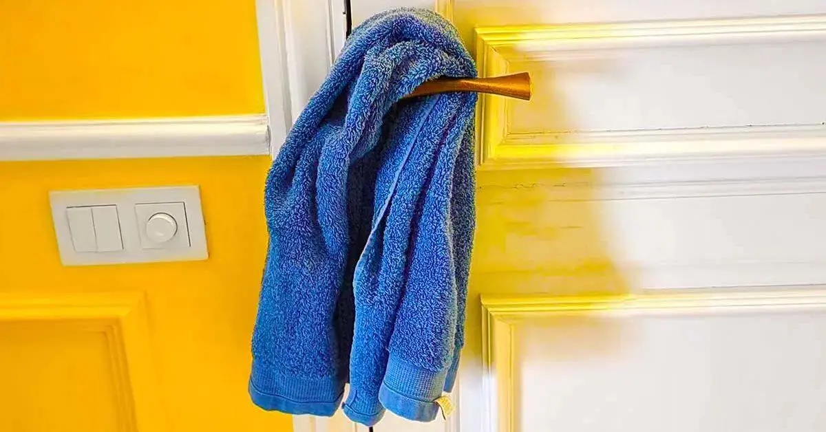Como refrescar a casa com o truque da toalha?