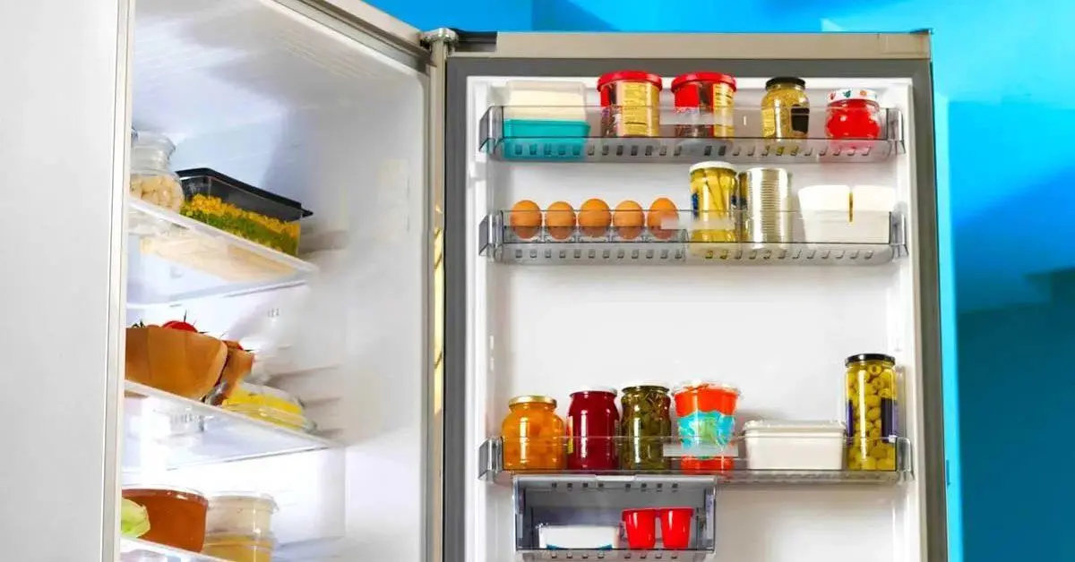 Quais são os bons produtos para guardar na porta da geladeira?