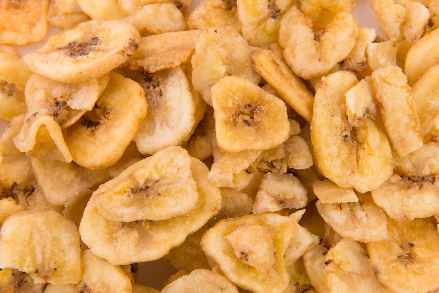  Como fazer chips de banana da terra crocantes e saudáveis
