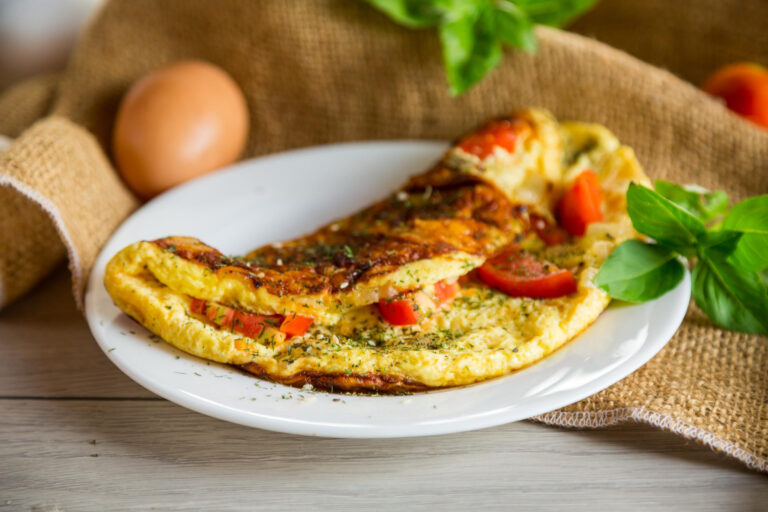 Aprenda a fazer uma omelete irresistível com pimenta malagueta