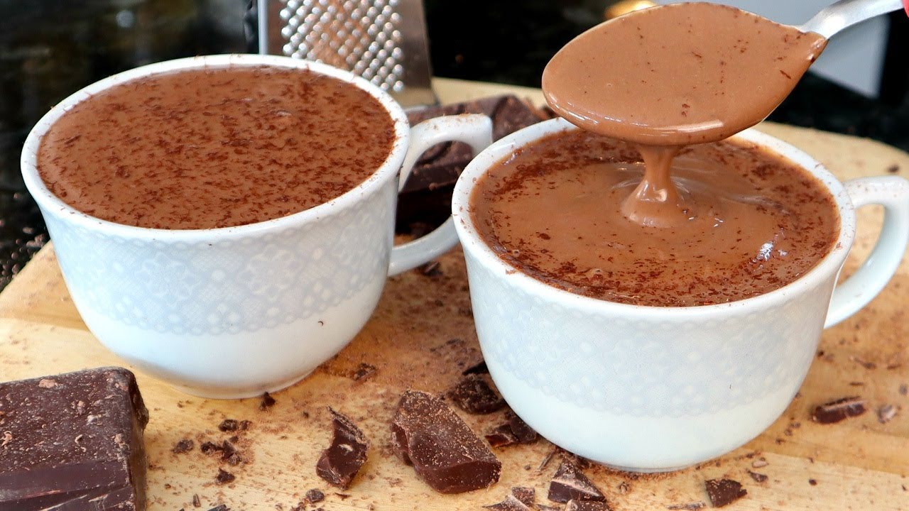 Chocolate quente light: uma receita cremosa e com poucas calorias