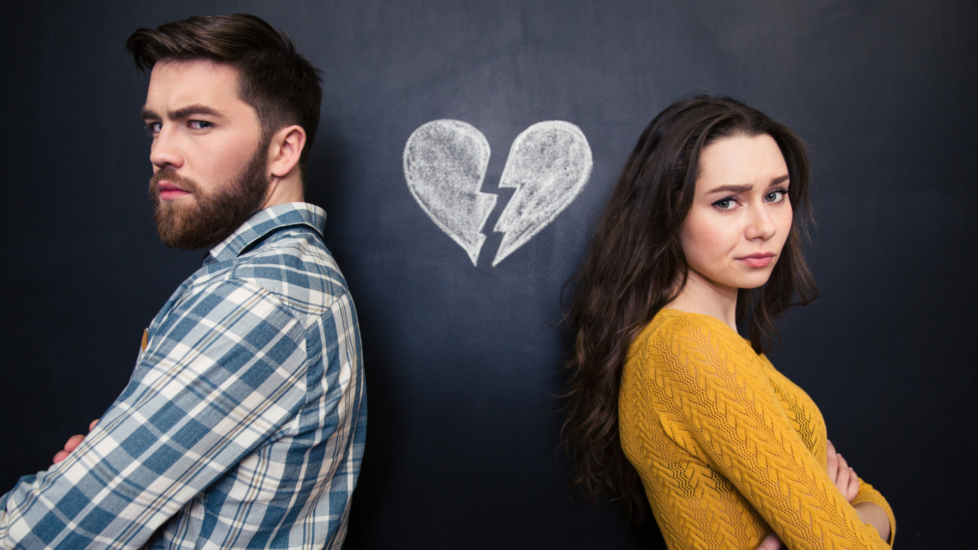 8 sinais claros de que você pode estar perdendo o interesse amoroso pelo seu parceiro