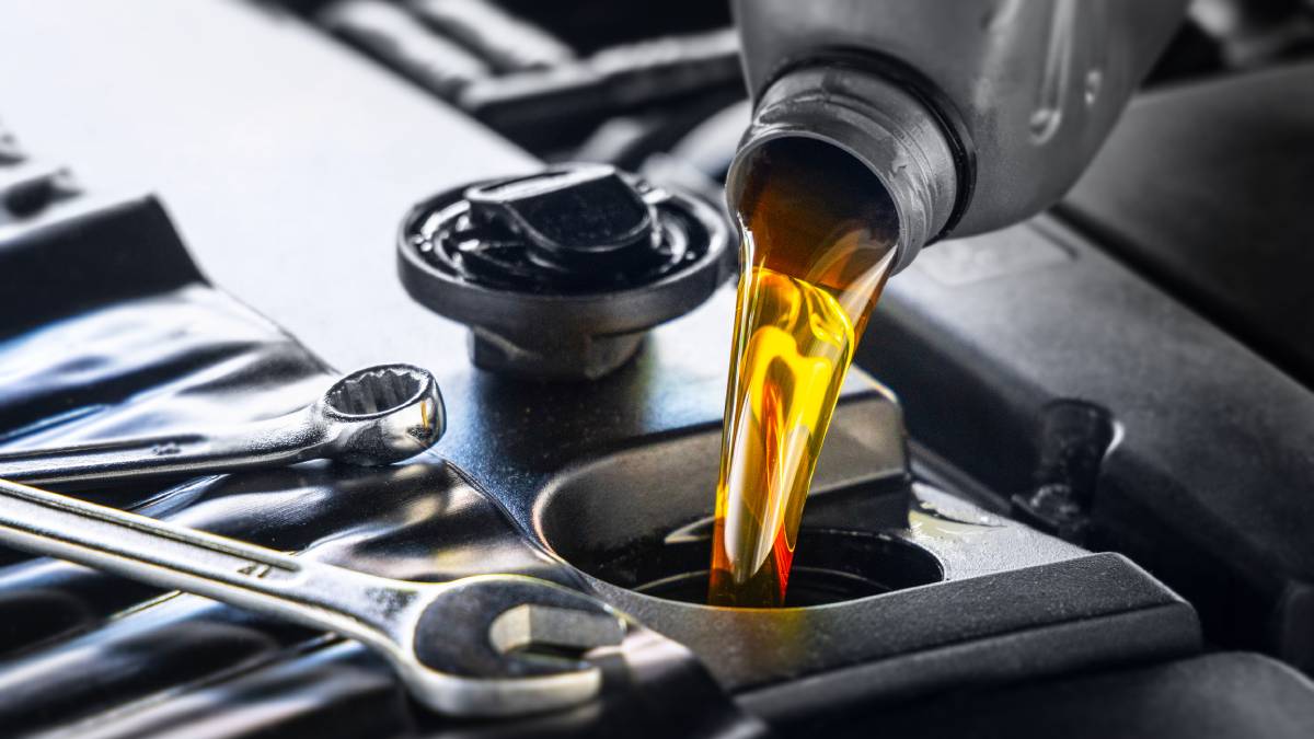 Por que a troca de óleo do motor é fundamental para seu carro? descubra os sinais e benefícios