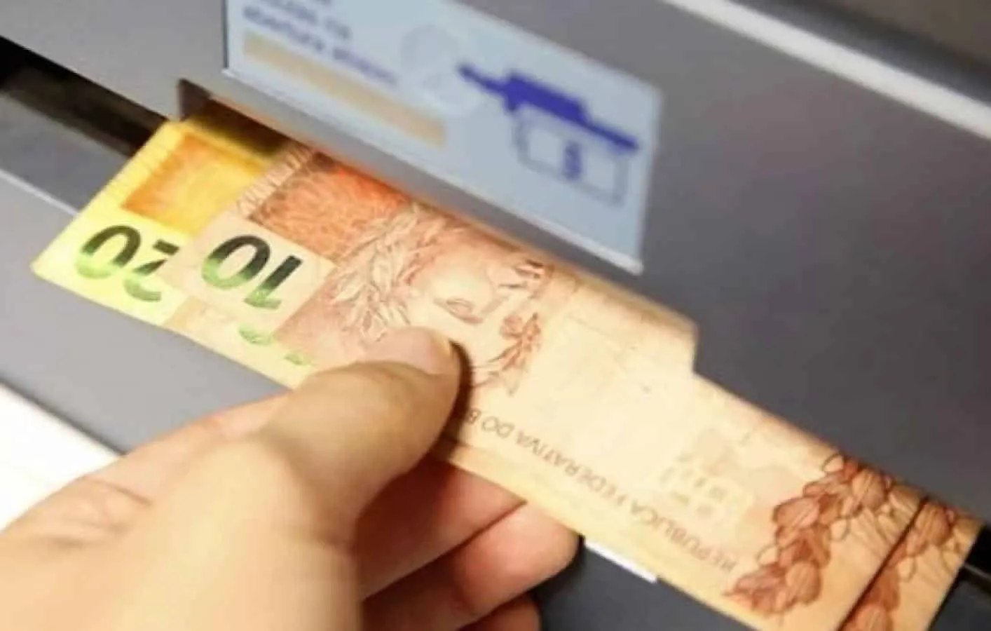 Governo libera novo valor de R$ 9.200 para inscritos no CadÚnico