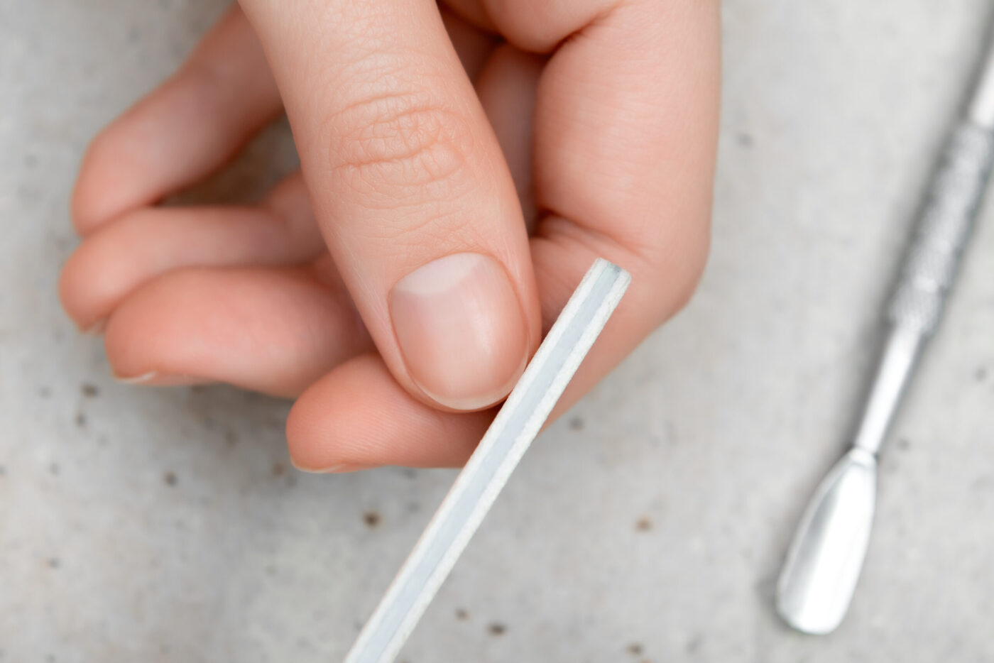 Como cuidar das unhas após retirar o acrílico?