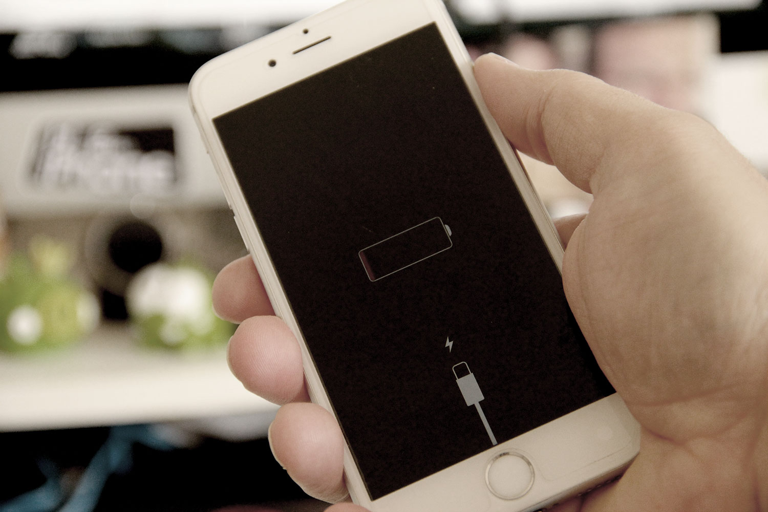 Bateria do iPhone fraca? Experimente essa dica incrível antes de trocar