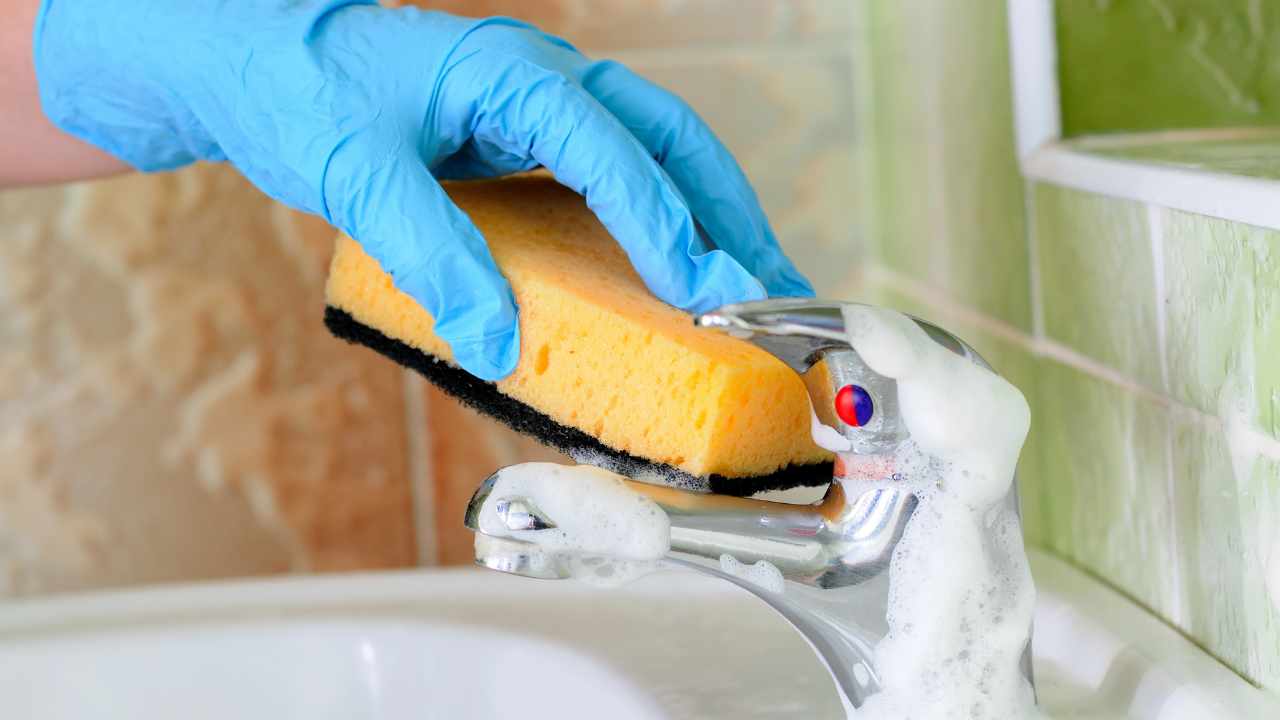 Transforme seu banheiro em um spa! Limpeza profunda com apenas 3 passos simples
