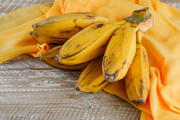 Como usar cascas de banana para fertilizar rosas: métodos naturais eficazes
