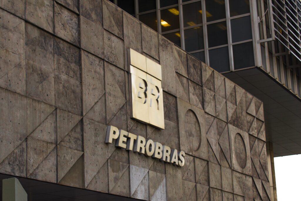 Petrobras fortalece parceria estratégica com Vallourec em projetos de águas profundas