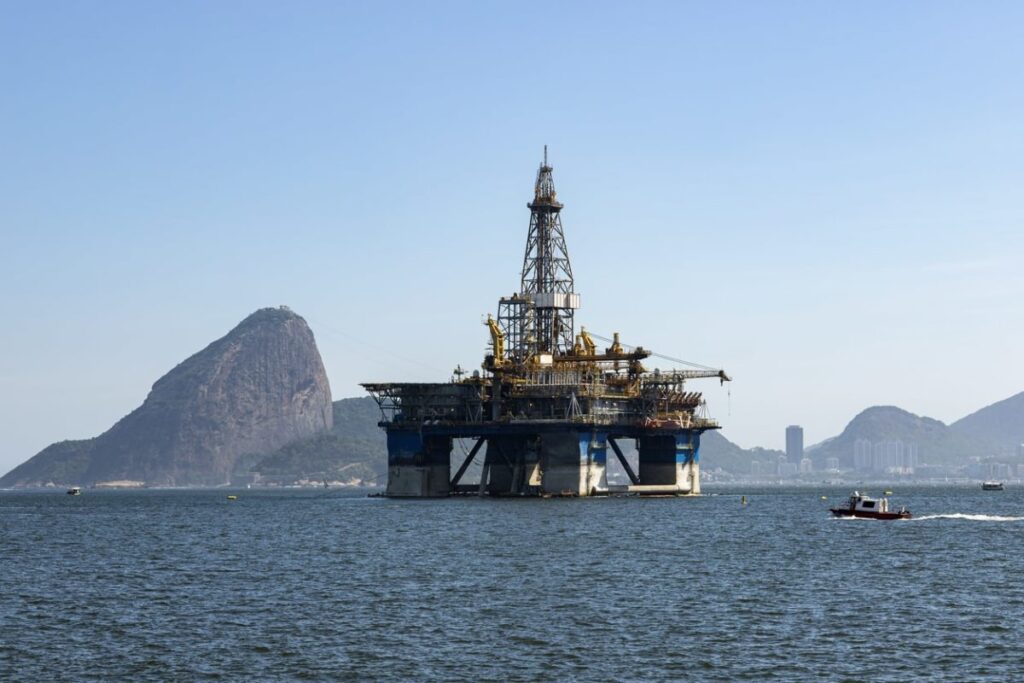 5 grandes empresas para iniciar sua carreira offshore como técnico de segurança