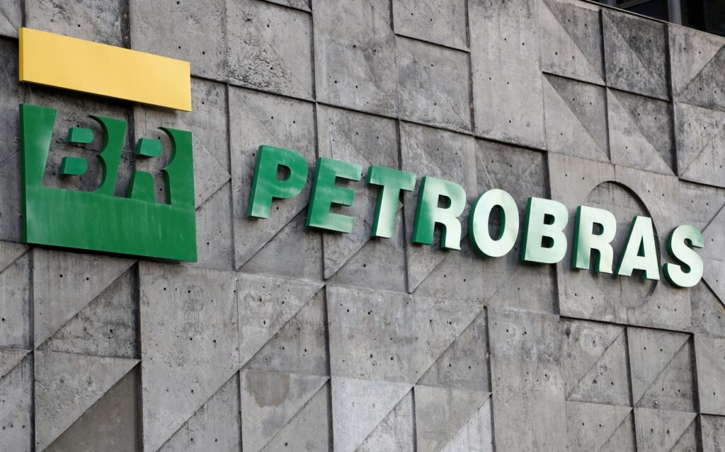 Conheça os principais treinamentos e cursos para trabalhar na Petrobras