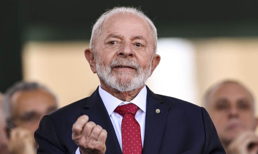 Lula assina lei revolucionária para impulsionar energia limpa no Brasil