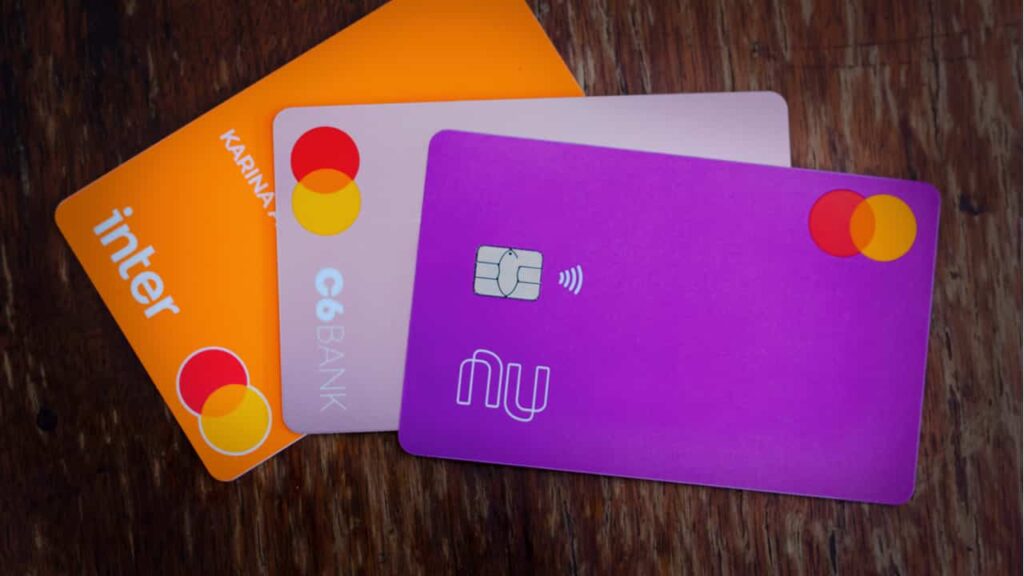 Qual cartão digital oferece mais? Um comparativo entre Nubank, Inter e C6 Bank