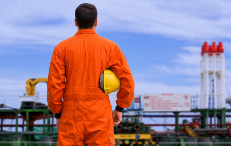 Trabalhar em Offshore: Salários de até R$ 10 mil e oportunidades de crescimento no setor petrolífero